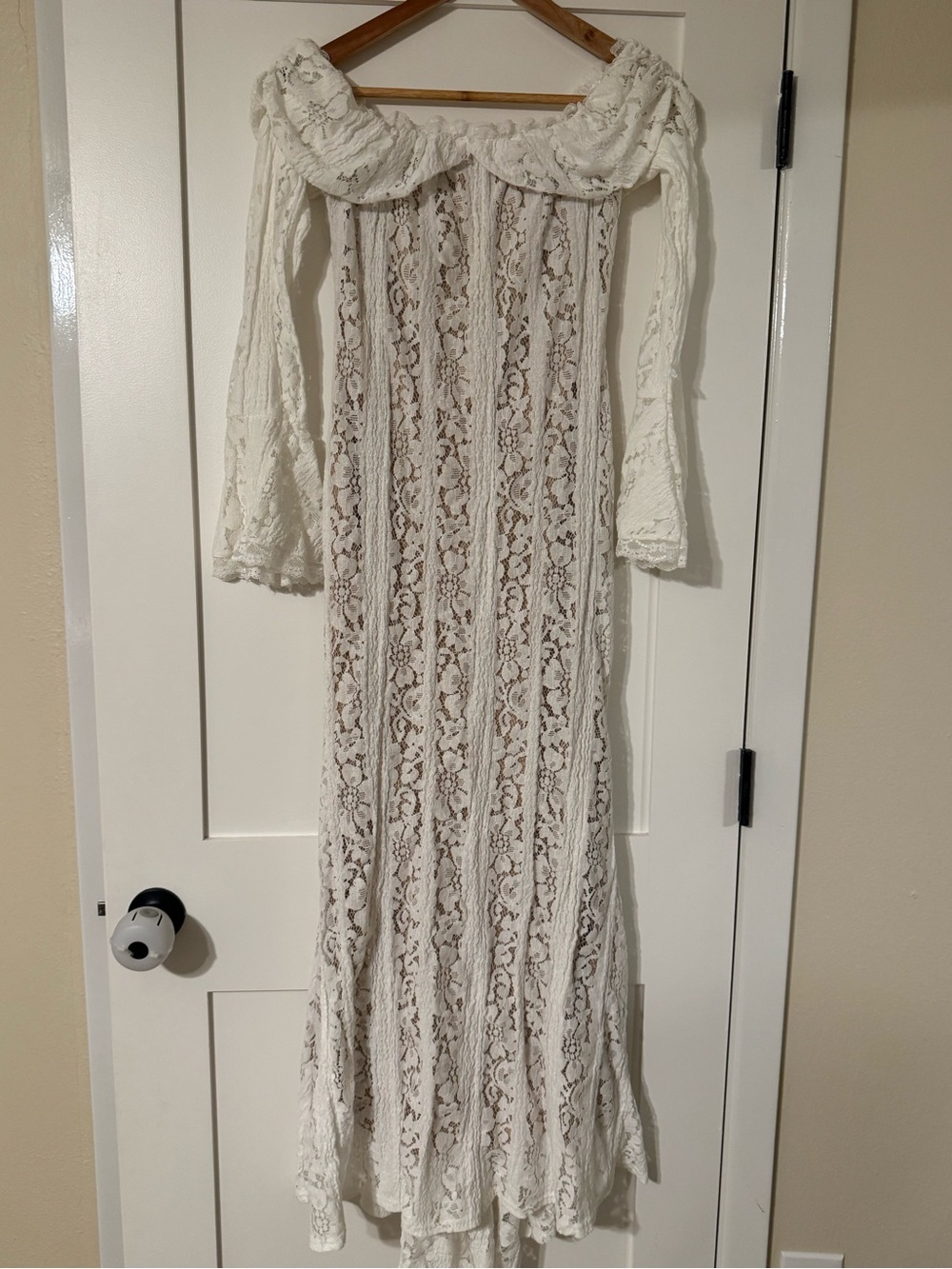Off-Shoulder White Lace Maxi Dress
